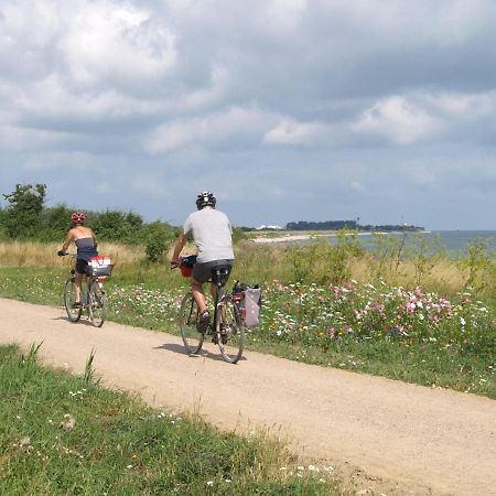Direkt-Am-Suedstrand Burgtiefe auf Fehmarn Luaran gambar